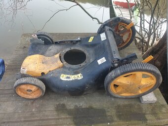 2x šasí sekačka - 2