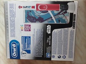 Elektrický kartáček ORAL-B pro děti Star Wars - 2