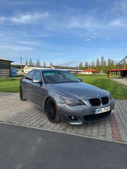 BMW 550i (E60) – V8, manuál, M-Paket - 2