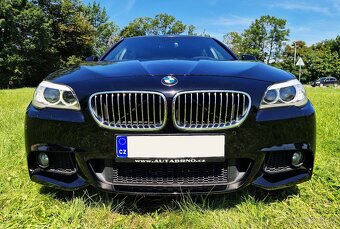 BMW 528i-F11- M-PAKET-MANUÁL-190KW-84TIS.KM-6-VÁLEC-TOP STAV - 2