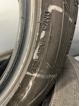 Letni pneu 215/45 R16 - 2
