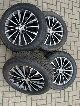 Zimní sada Škoda Kodiaq R 18 -Trinity + letní sada pneu - 2