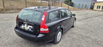 Volvo V50 - 2
