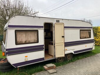 Karavan jako zahradní chatka - 2