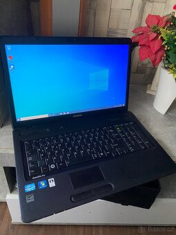 Toshiba satelitní PRO i3-2350M / 17,3 palců - 2
