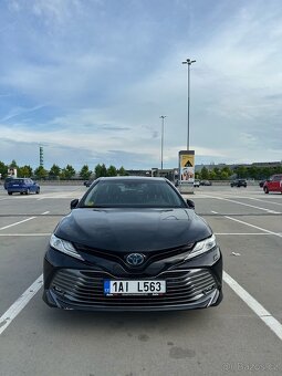 Toyota Camry, Toyota Camry 2,5 Hybrid-Černá - 2