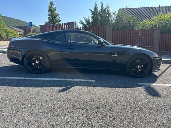 Jaguar XK 4,2 V8 automat / padla / black / slušný stav - 2
