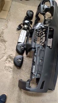 Airbagová sada Škoda Fabia 3 s novou originální deskou - 2