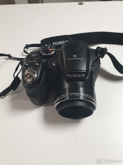 Fujifilm FinePix S1600, 12 Mpix, zoom: 15 x - 2