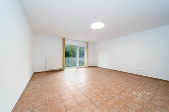 Příjemný byt s balkonem v atraktivní lokalitě. - 2