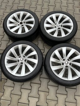 Sada alu kol Škoda 18/19 s pneu Continental - 2