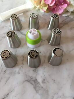 Sada 8ks velkých potravinářských nástavců na kytky - 2