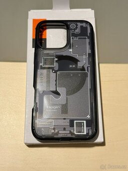 Spigen Ultra Hybrid MagSafe kryt iPhone 16 Pro Max, zero one - 2