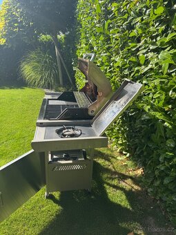 Prodám zahradní plynový gril CALIFORNIA G21 - 2