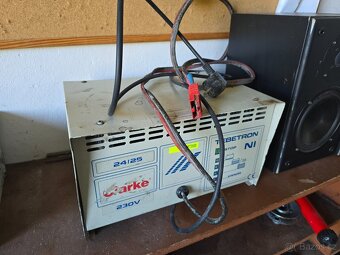 Nabíječka Tennant - 2