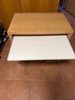 Stůl pod PC z Ikea - 2