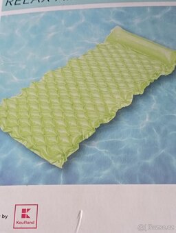 Nové rolovací lehátko do vody - 2