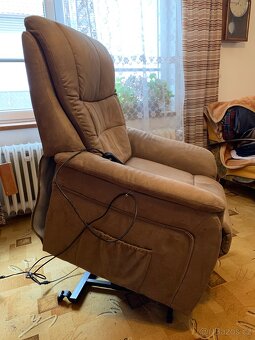 Elektrické polohovací křeslo - 2