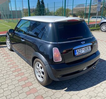 MINI Cooper R50 1.6 85kw - 2