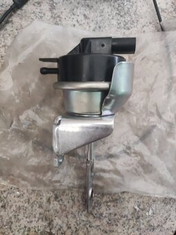 Podtlaková regulace turba VW ŠKODA 2.0TDI 04L 198 716 - 2