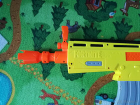 Nerf Fortnite Risky Reeler - 2