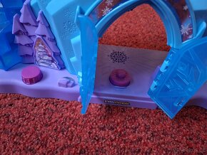 Ledové království - Frozen - palác s Elsou - 2