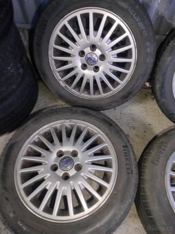 4ks alu disky orig. Volvo 5x108 r16 pneu 205/55 r16 5mm - 2