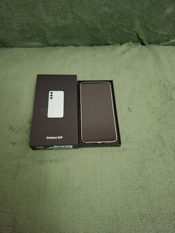 NOVY SAMSUNG S24 8/128GB. ZARUKA. - 2