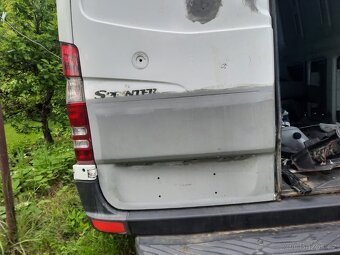 Zadní dveře Mercedes-Benz Sprinter 906 - 2