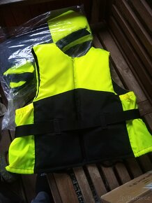 Záchranné vesty 30-50kg - 2