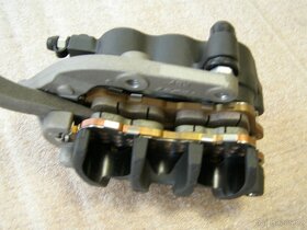Brzdový strmeň Honda SH 300(125,150) - 2