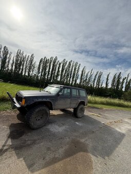 Jeep cherokee - 2