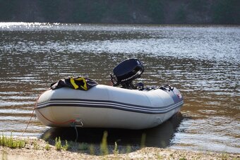 Člun Boat007 - 2