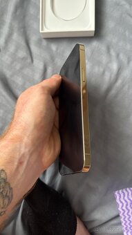 iPhone 13 pro max gold - 2