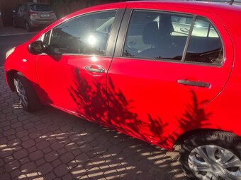 Toyota YARIS,PERFEKTNÍ STAV, 1MAJITEL,Benz,1.3,NOVA STK7/27 - 2