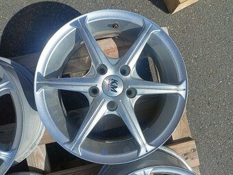ALU disky 6.5x15 4x108 ET37 - 2