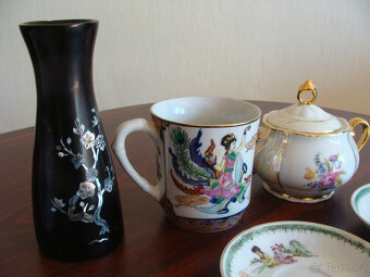 Směs čínského porcelánu na poličku... - 2