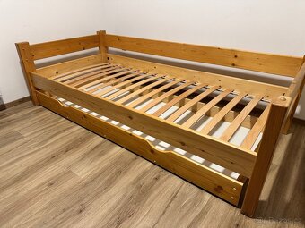 Postel z masivu - smrk 90x200 - 2