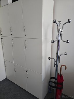 kancelářský nábytek - 2