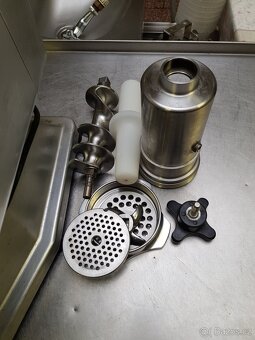 Gastro Mlýnek na maso - 2