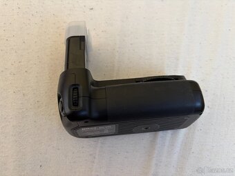 Bateriový Grip Nikon MB-D80 pro Nikon D80 - 2