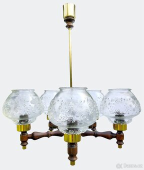 Prodám starožitný lustr s jedinečným kouzlem - 2