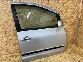 KOMPLENÍ PRAVÉ PŘEDNÍ DVEŘE VW SHARAN LA7W - 2