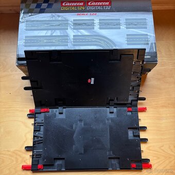 CARRERA DIGITAL VÝHYBKA PŘEDJÍŽDĚNÍ - 2