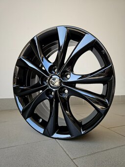 Orig. Mazda 5x114 _ 17" Black - Top - 2