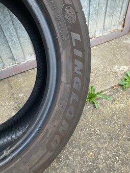 Letni pneu 235 /50 r17 - 2