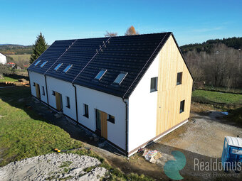 Prodej, dům 330 m2, 3 BJ, Světlík - 2