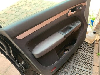 VW Touran dily leví dvere, Skla, zrcátko, zámek - 2