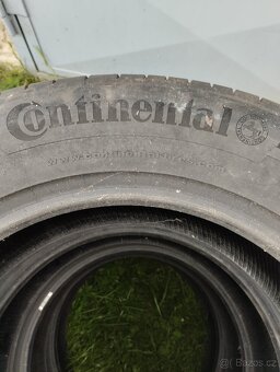 Continental 235/60 R18 - 2