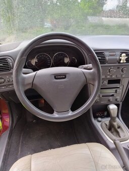 Volvo V40 na náhradní díly - 2